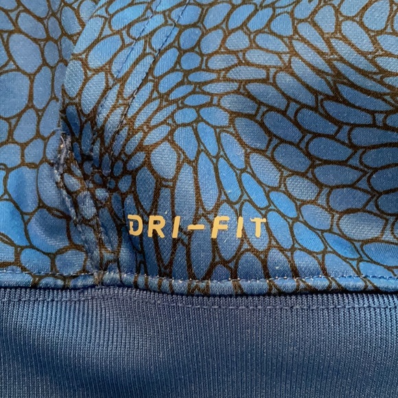 Complete Nike Dri-Fit Collection 1 Hoodie, 1 Long Sleeve, 1 Tee size 4T - Picture 6 of 15